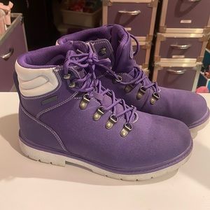 New size 10 purple Lugz work boots